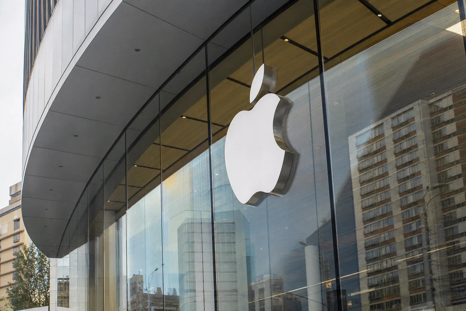 Apple запускает лизинговую модель подписки на iPhone, Mac и iPad